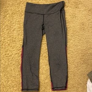 Women’s crop leggings
